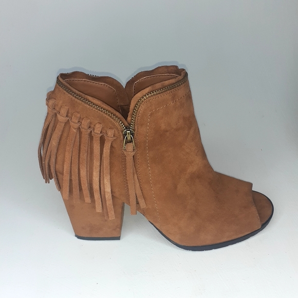 DV by Dolce Vita Boho Suede Peep Toe Fringe Booty - Picture 10 of 15